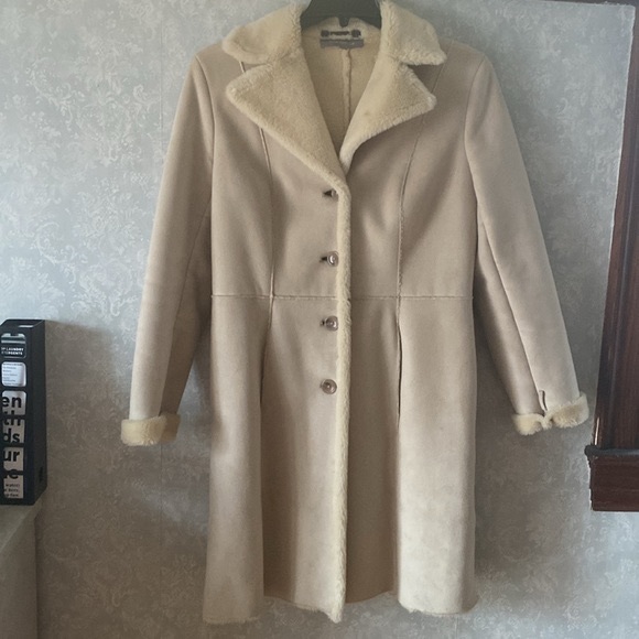 Ann Taylor Jackets & Blazers - Ann Taylor Faux Suede Coat Medium 38”L x 20”W - Very Luxurious!